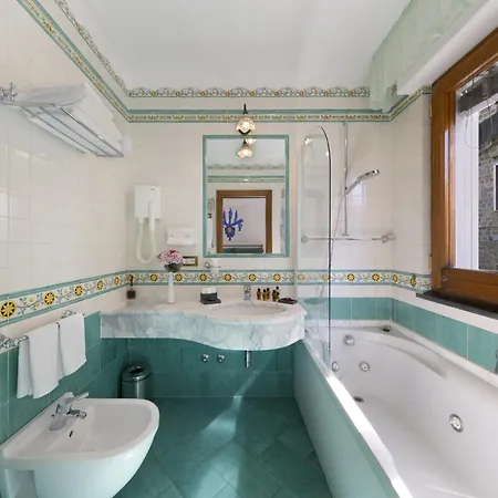 Sorrentovibes - In Center With Gardens And Outdoor Space Villa *