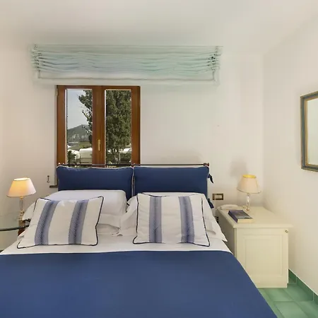 Sorrentovibes - In Center With Gardens And Outdoor Space Sorrento