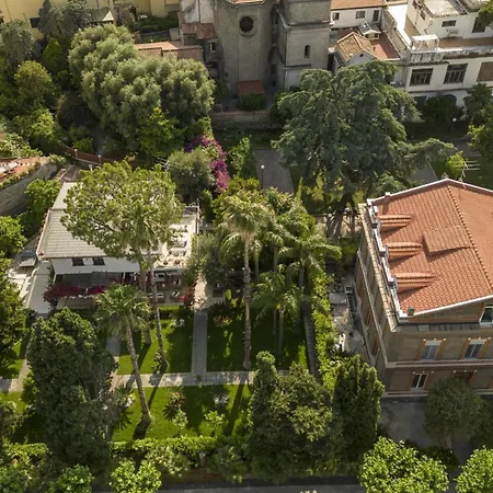 Sorrentovibes - In Center With Gardens And Outdoor Space Villa Sorrento