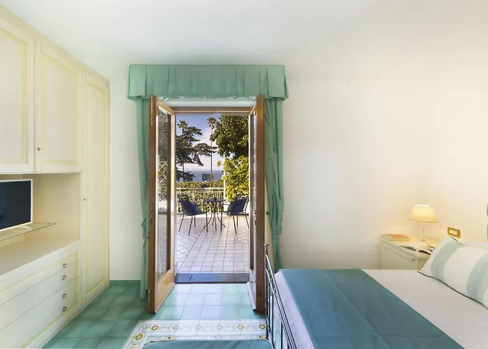 Sorrentovibes - In Center With Gardens And Outdoor Space Vila Sorrento