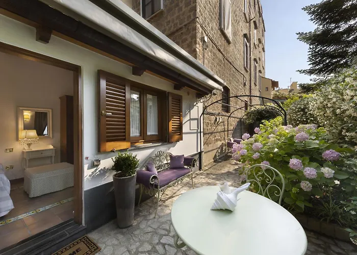 Vila Sorrentovibes - In Center With Gardens And Outdoor Space *