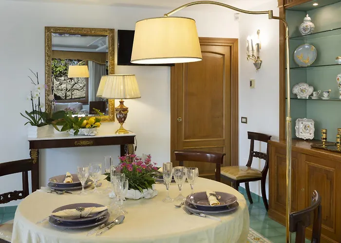 Vila Sorrentovibes - In Center With Gardens And Outdoor Space *