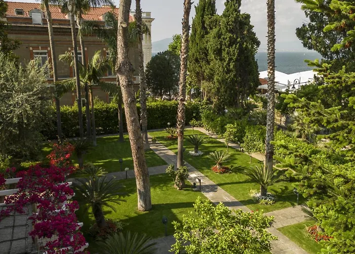 Sorrentovibes - In Center With Gardens And Outdoor Space * Sorrento