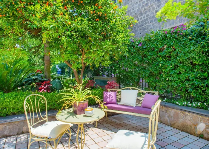 Sorrentovibes - In Center With Gardens And Outdoor Space Vila Sorrento