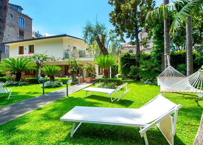 Sorrentovibes - In Center With Gardens And Outdoor Space * Sorrento