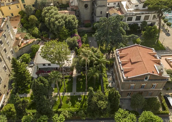 Sorrentovibes - In Center With Gardens And Outdoor Space Vila Sorrento