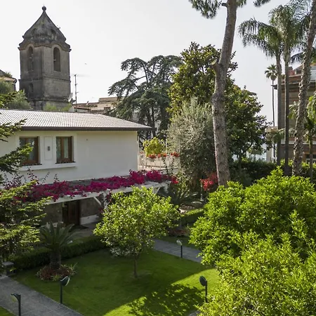 Sorrentovibes - In Center With Gardens And Outdoor Space * Sorrento