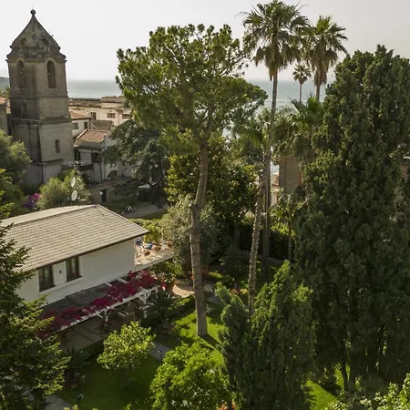 Sorrentovibes - In Center With Gardens And Outdoor Space *