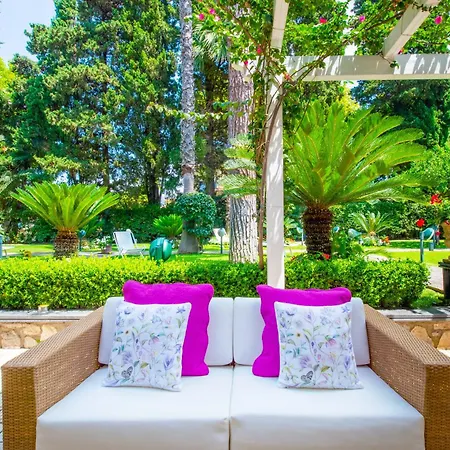 Villa Sorrentovibes - In Center With Gardens And Outdoor Space *