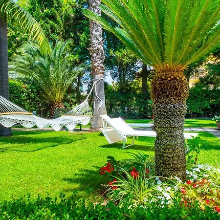 Sorrentovibes - In Center With Gardens And Outdoor Space * סורנטו
