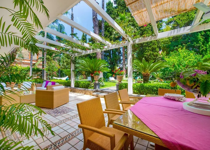 Sorrentovibes - In Center With Gardens And Outdoor Space Villa *