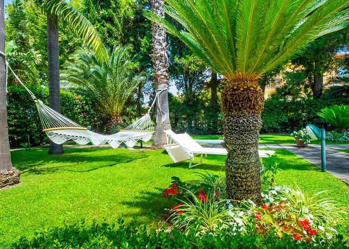 Sorrentovibes - In Center With Gardens And Outdoor Space * Sorrente