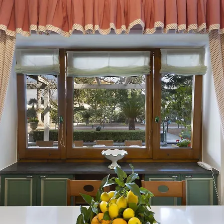 Sorrentovibes - In Center With Gardens And Outdoor Space וילה *