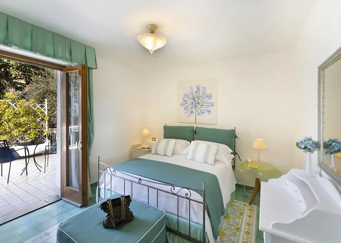 Sorrentovibes - In Center With Gardens And Outdoor Space Sorrento